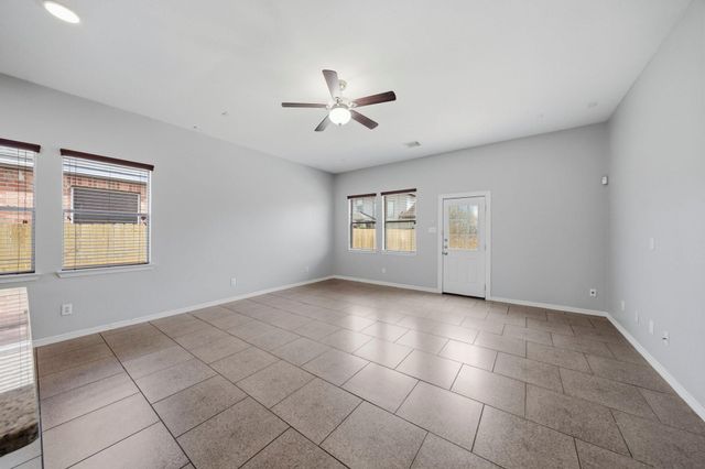 13306 Hickory Springs Lane, Pearland, TX 77584