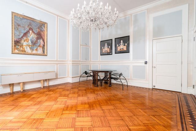 205 W 57TH Street 3DB, New York City, NY 10019