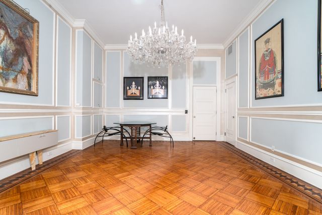 205 W 57TH Street 3DB, New York City, NY 10019