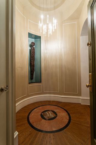 205 W 57TH Street 3DB, New York City, NY 10019