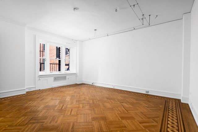 205 W 57TH Street 3DB, New York City, NY 10019