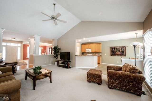 10986 Cumberland Road, Fishers, IN 46037