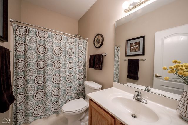 10986 Cumberland Road, Fishers, IN 46037