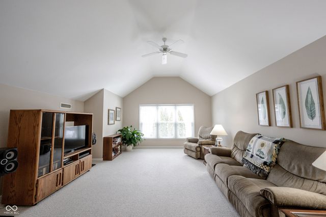 10986 Cumberland Road, Fishers, IN 46037