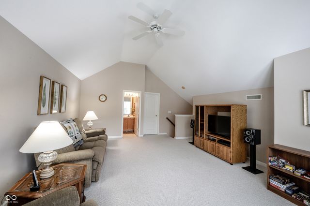 10986 Cumberland Road, Fishers, IN 46037