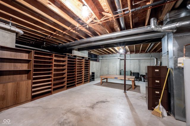 10986 Cumberland Road, Fishers, IN 46037