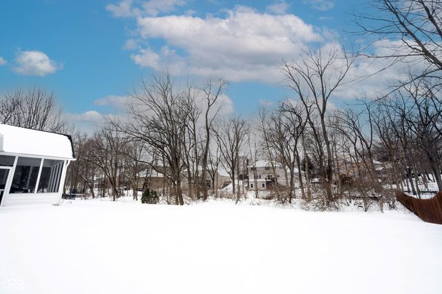 10986 Cumberland Road, Fishers, IN 46037