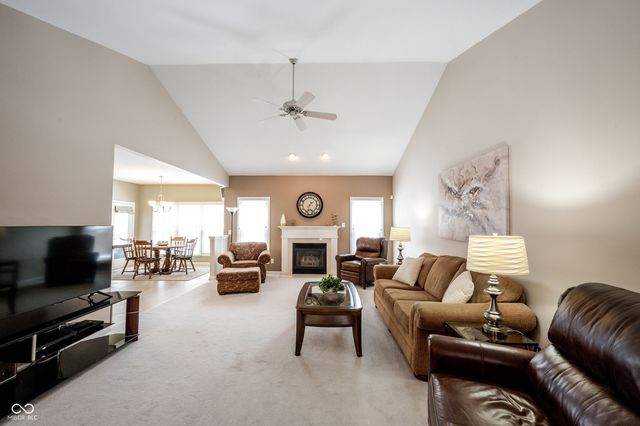 10986 Cumberland Road, Fishers, IN 46037