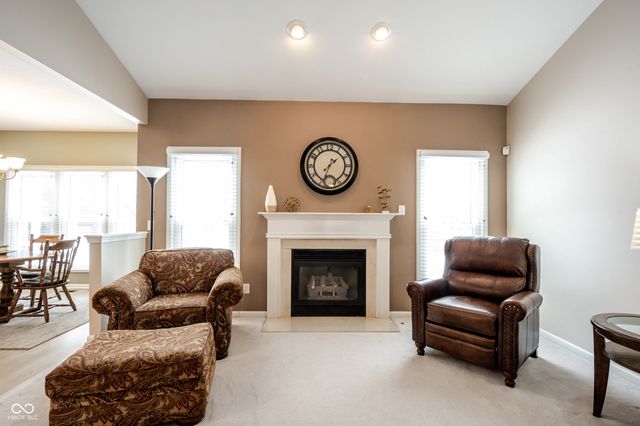 10986 Cumberland Road, Fishers, IN 46037