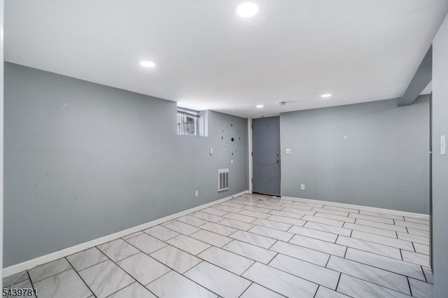 312 S Spring St, Elizabeth City, NJ 07201
