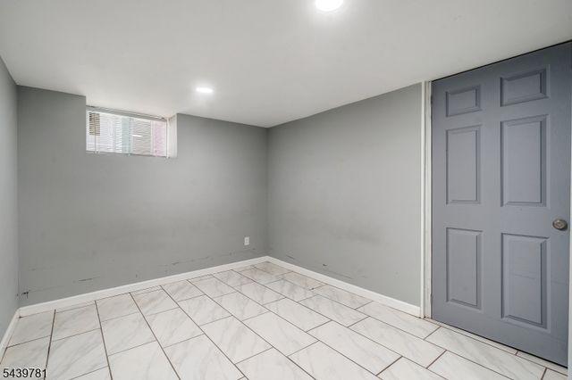 312 S Spring St, Elizabeth City, NJ 07201