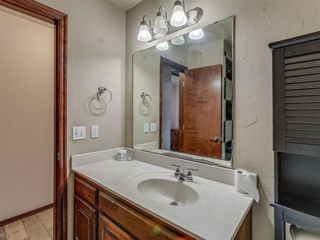 9221 SW 26th Street, Oklahoma City, OK 73128