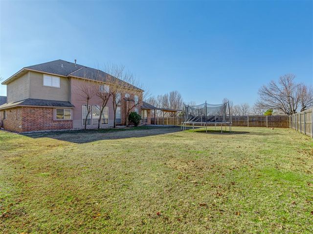 9221 SW 26th Street, Oklahoma City, OK 73128