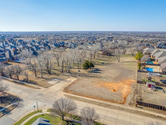 9221 SW 26th Street, Oklahoma City, OK 73128