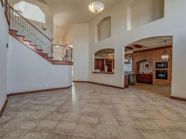 9221 SW 26th Street, Oklahoma City, OK 73128