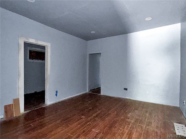 18 Helen Street, Buffalo, NY 14213