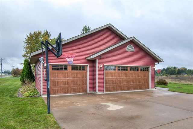 11685 44th Avenue, Chippewa Falls, WI 54729
