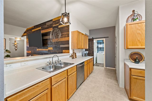 4257 Highgate Road, Fort Worth, TX 76244