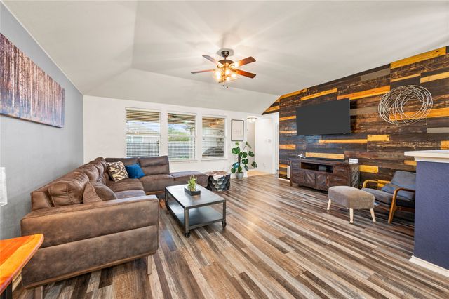 4257 Highgate Road, Fort Worth, TX 76244