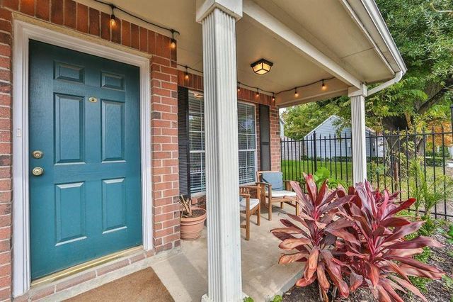 1018 Ruthven Street, Houston, TX 77019