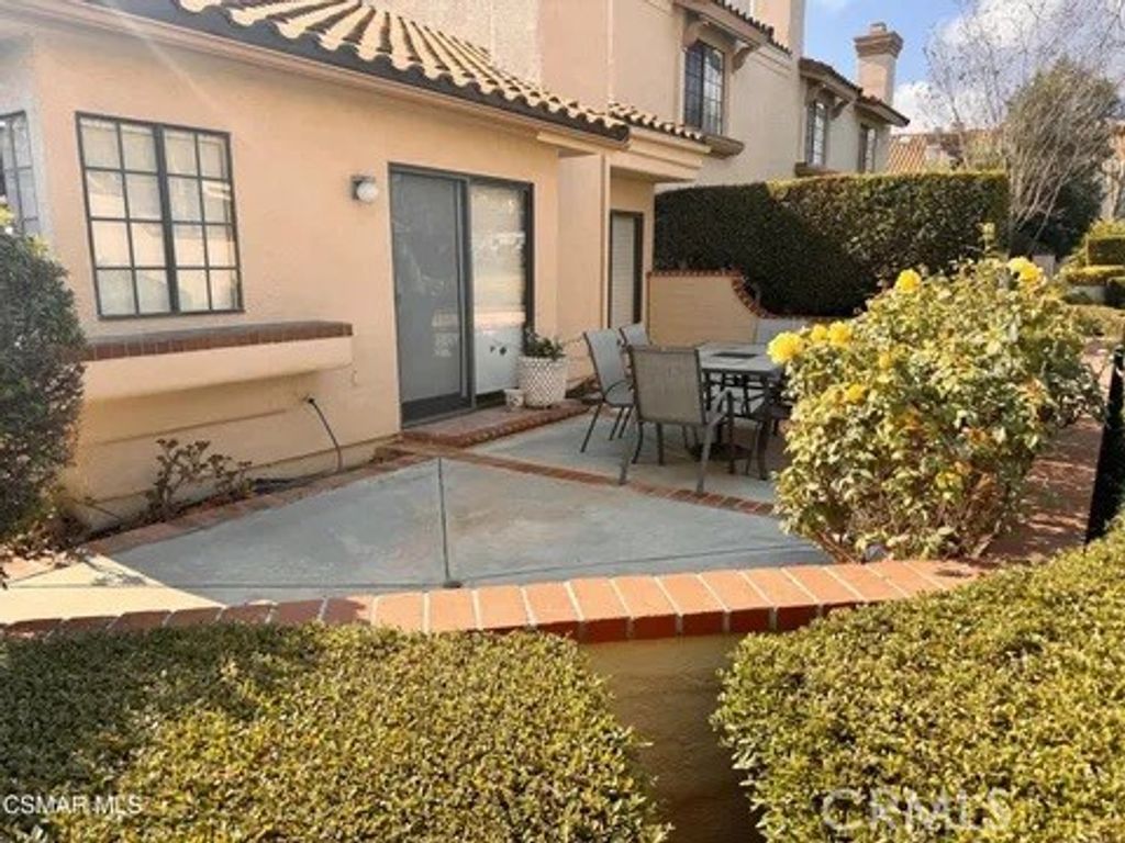 240 Country Club, Simi Valley, CA 93065 — photo 2