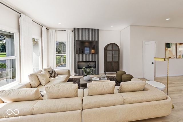 9894 Cassia Drive, Carmel, IN 46290