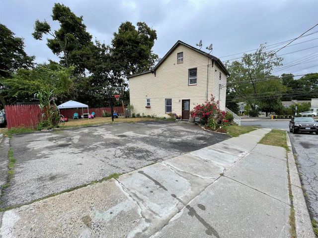 132 Croton Avenue, Ossining, NY 10562