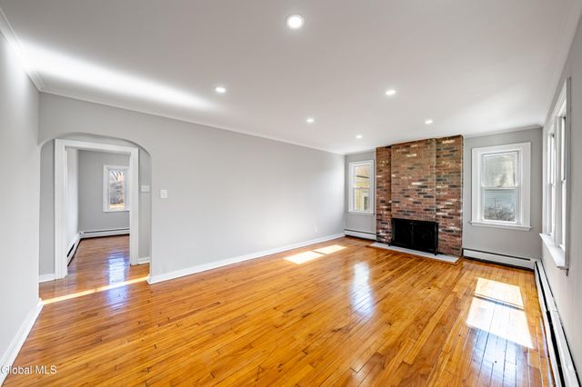2088 Caldicott Road, Rotterdam, NY 12303