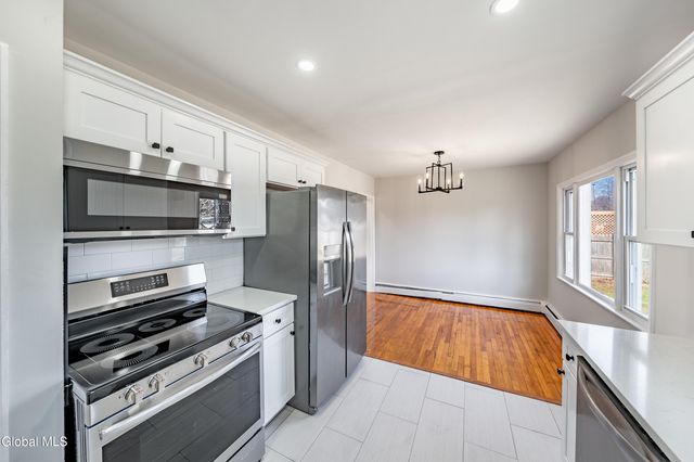 2088 Caldicott Road, Rotterdam, NY 12303