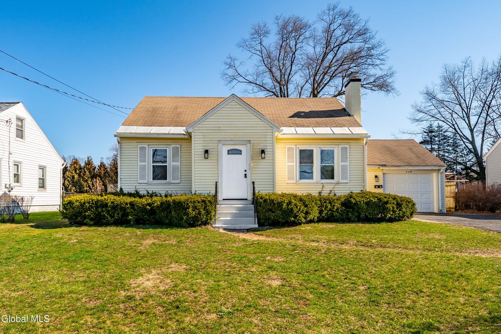 2088 Caldicott Road, Rotterdam, NY 12303