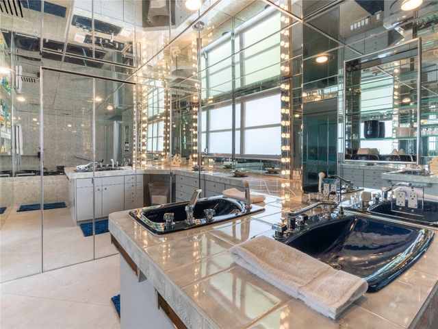 2850 N Palm Aire Drive 601, Pompano Beach, FL 33069