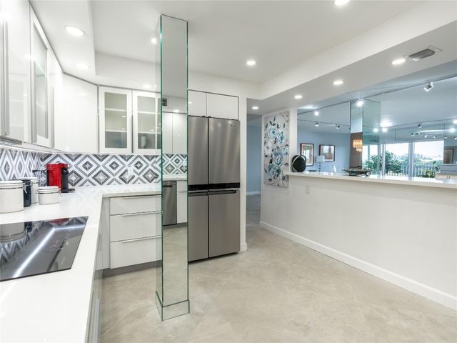 2850 N Palm Aire Drive 601, Pompano Beach, FL 33069