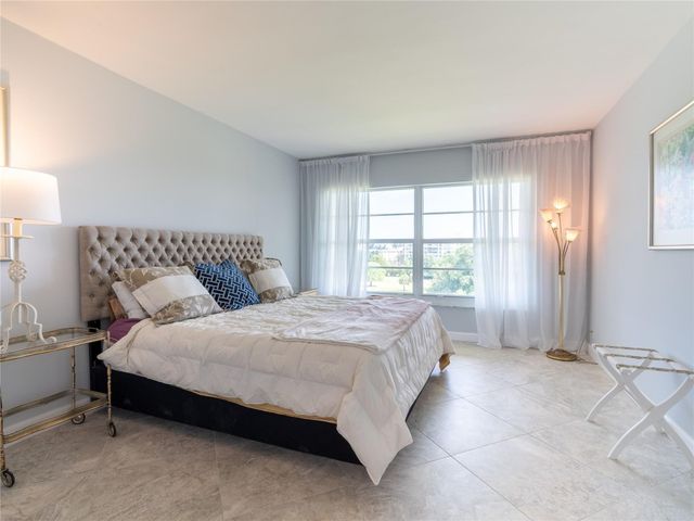 2850 N Palm Aire Drive 601, Pompano Beach, FL 33069