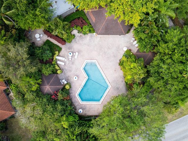 2850 N Palm Aire Drive 601, Pompano Beach, FL 33069