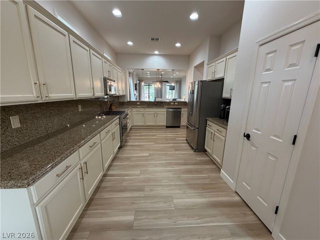 44 Brandermill Drive, Henderson, NV 89052