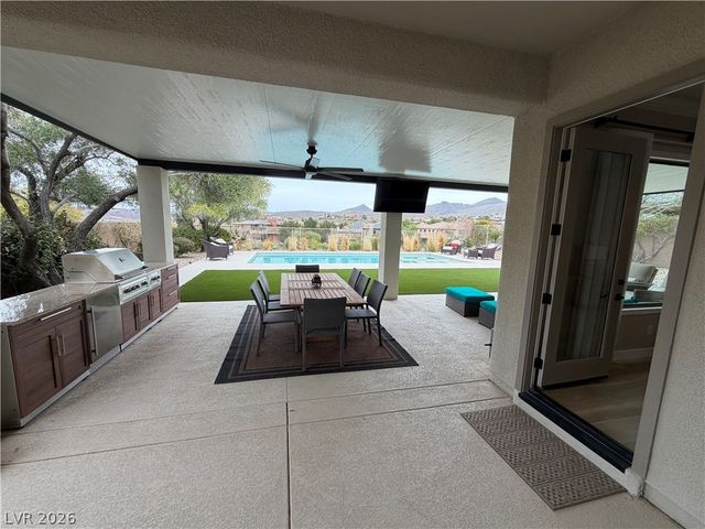 44 Brandermill Drive, Henderson, NV 89052