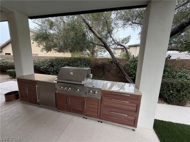 44 Brandermill Drive, Henderson, NV 89052