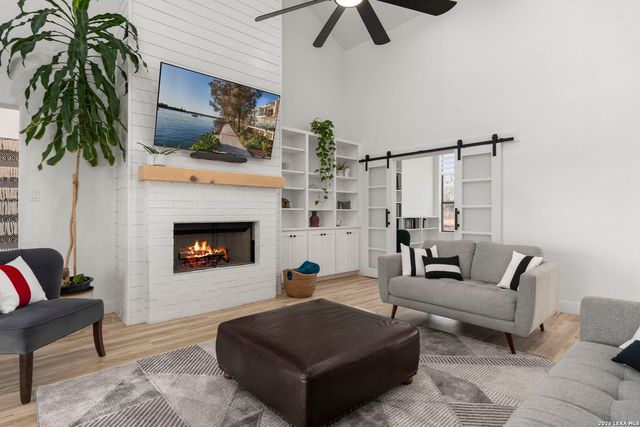 200 Oak Fields Dr.,, Floresville, TX 78114