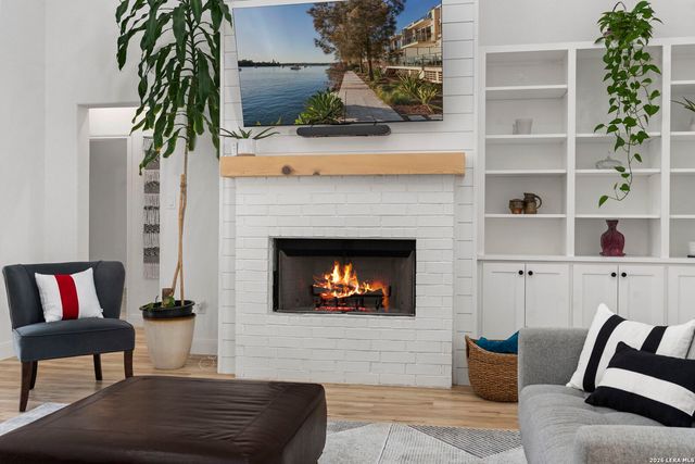 200 Oak Fields Dr.,, Floresville, TX 78114