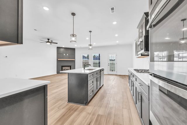 994 Vendue Ave, Clarksville, TN 37042