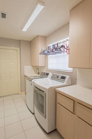 1230 NW Bentley Circle A, Port St Lucie, FL 34986