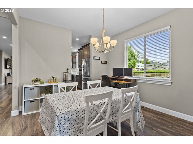 2002 Sw 7TH Cir, Battle Ground, WA 98604