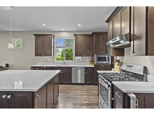 2002 Sw 7TH Cir, Battle Ground, WA 98604