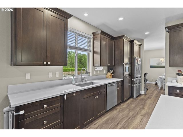 2002 Sw 7TH Cir, Battle Ground, WA 98604