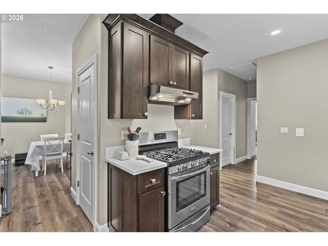 2002 Sw 7TH Cir, Battle Ground, WA 98604