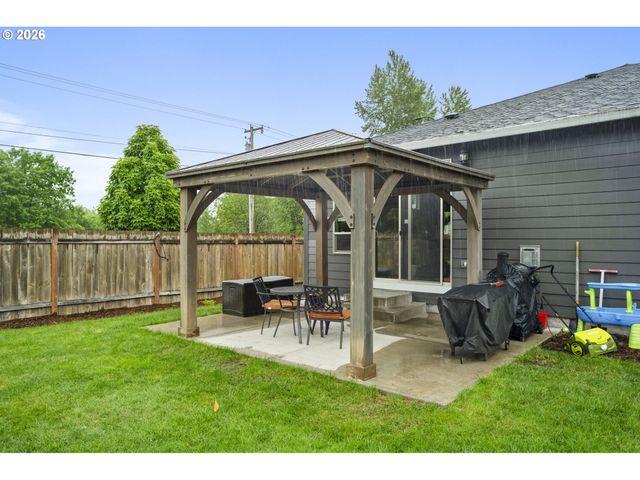 2002 Sw 7TH Cir, Battle Ground, WA 98604
