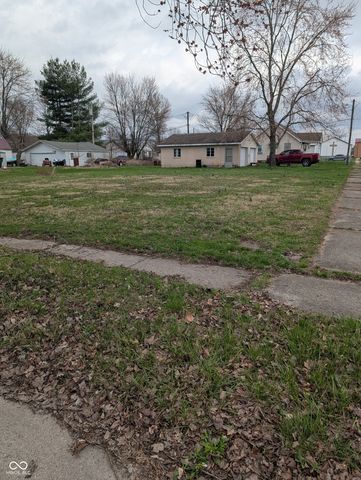 404 Oak Street, Crothersville, IN 47229