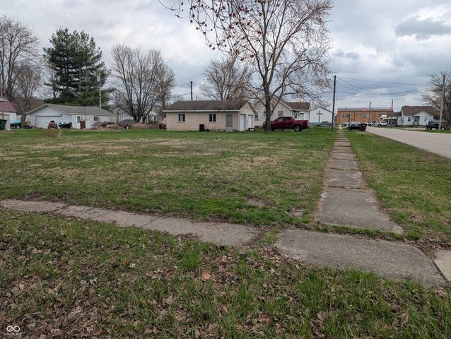 404 Oak Street, Crothersville, IN 47229
