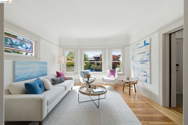 2343 Roosevelt Ave, Berkeley, CA 94703