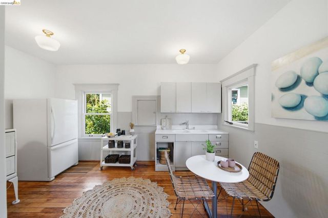 2343 Roosevelt Ave, Berkeley, CA 94703